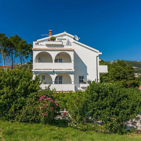 Apartments Vila Antula Banjol Exterior foto