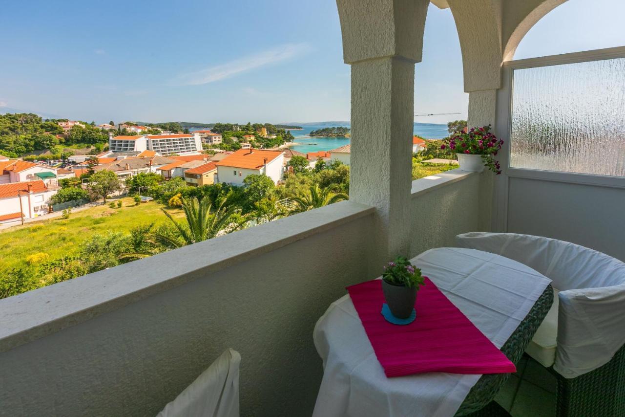 Apartments Vila Antula Banjol Exterior foto